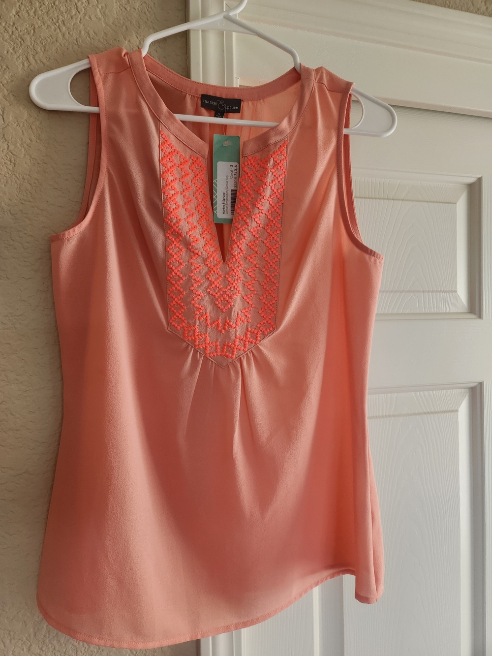 Market & Spruce Coral Embroidered V-Neck Sleeveless Top